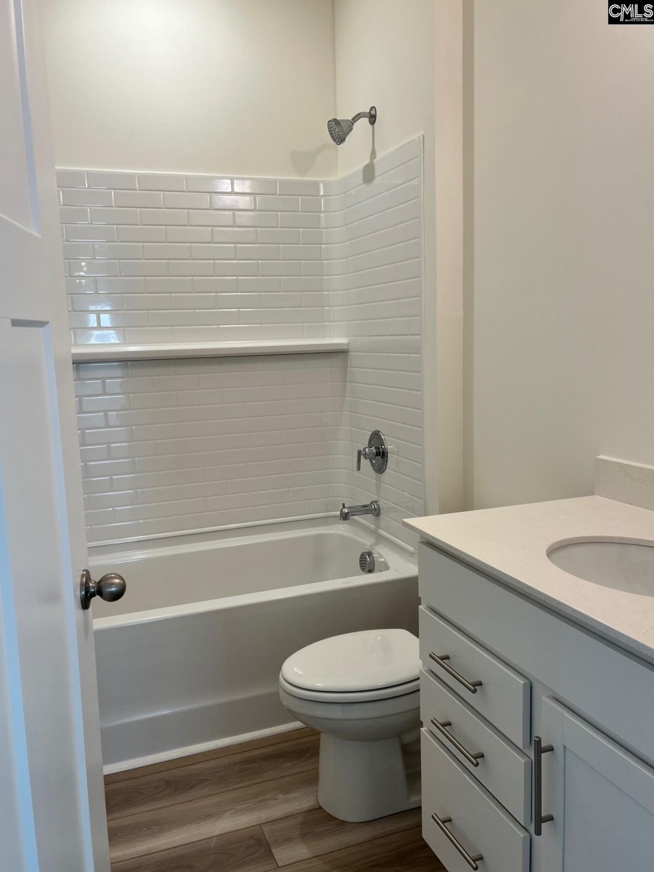 2084 Allan Crest Road Photo 38