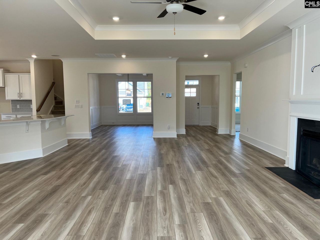 2084 Allan Crest Road Photo 7