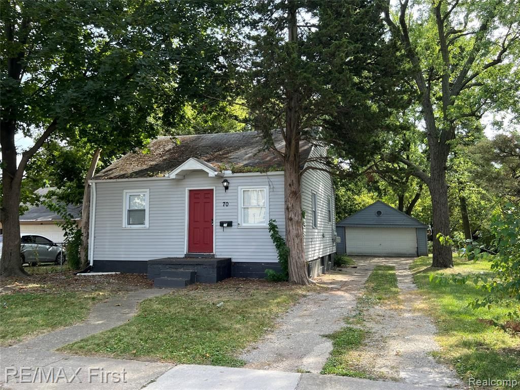 70 E Rutgers Avenue, Pontiac, MI 48340 Main Photo