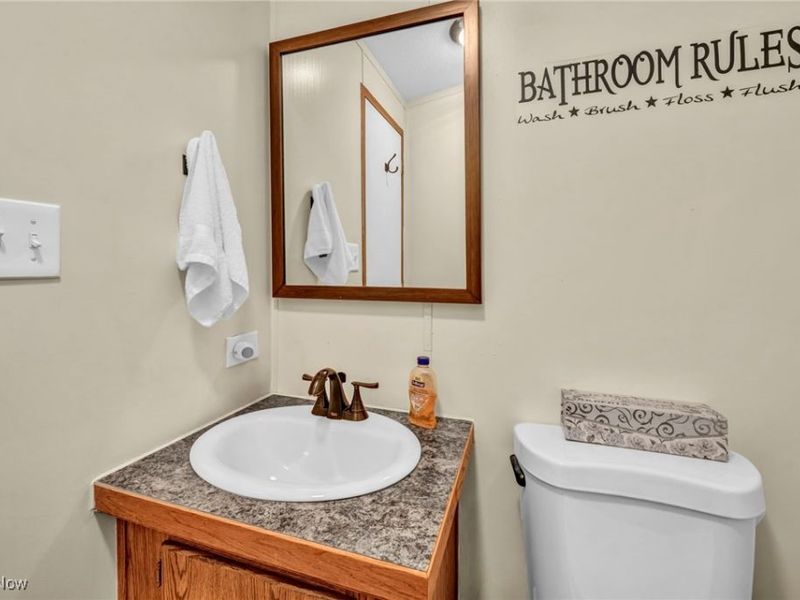 5416 M Street NE, Magnolia, OH 44643 Photo 13