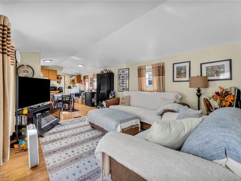 5416 M Street NE, Magnolia, OH 44643 Photo 6