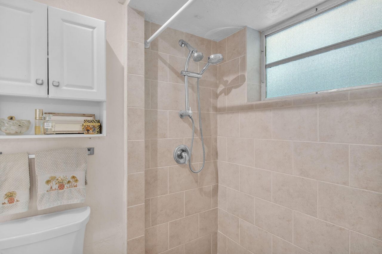 5353 Dogwood Dell Street, Marathon, FL 33050 Photo