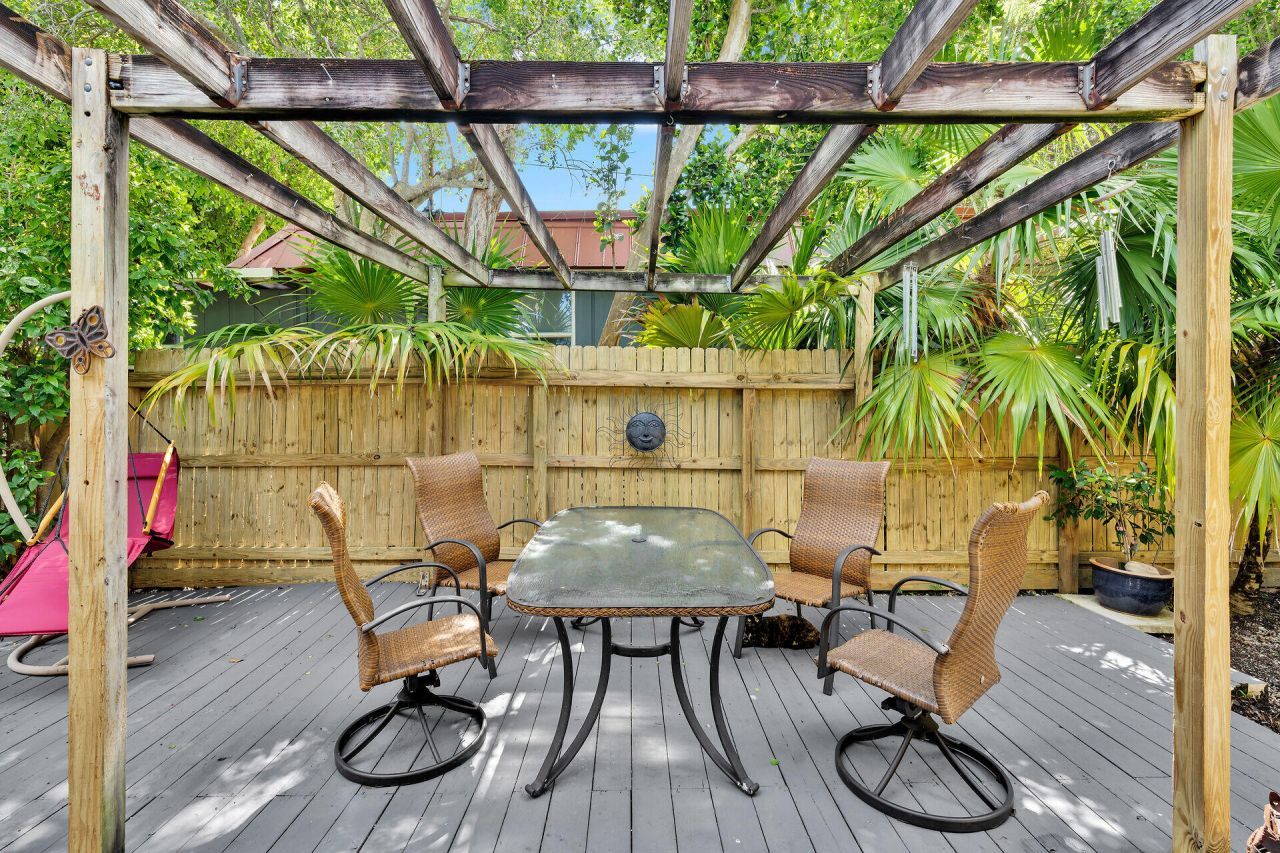 5353 Dogwood Dell Street, Marathon, FL 33050 Photo