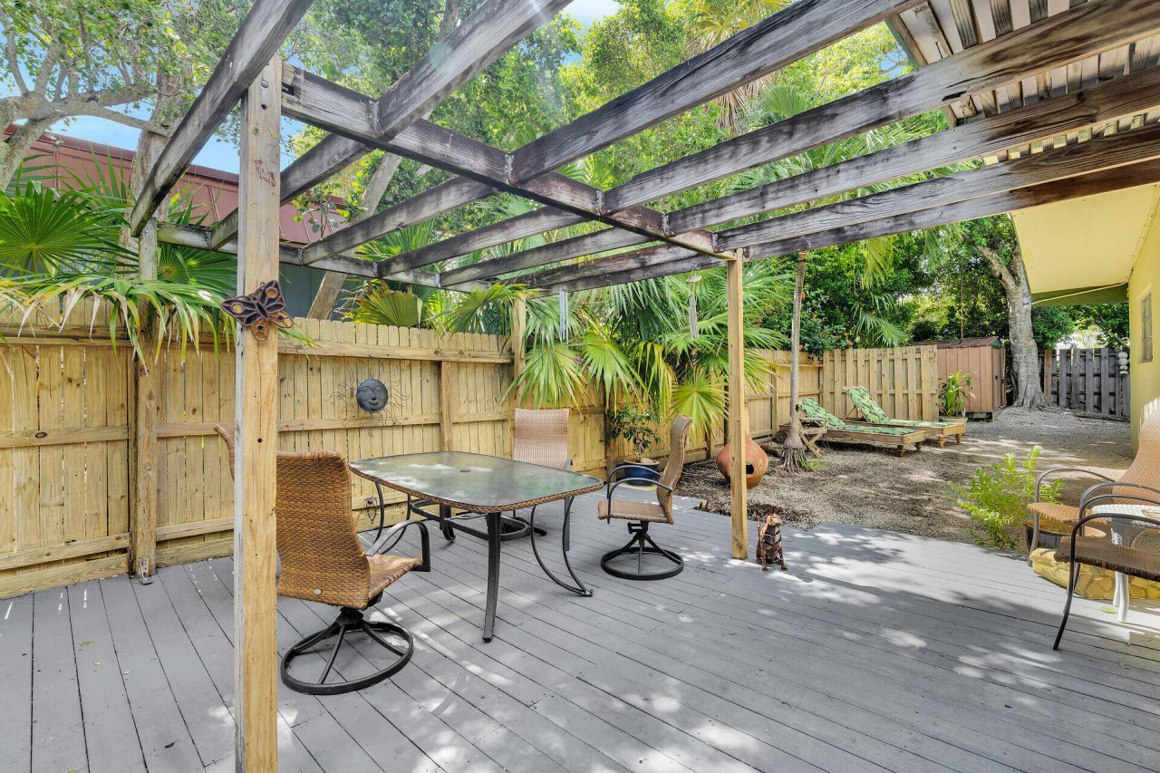 5353 Dogwood Dell Street, Marathon, FL 33050 Photo