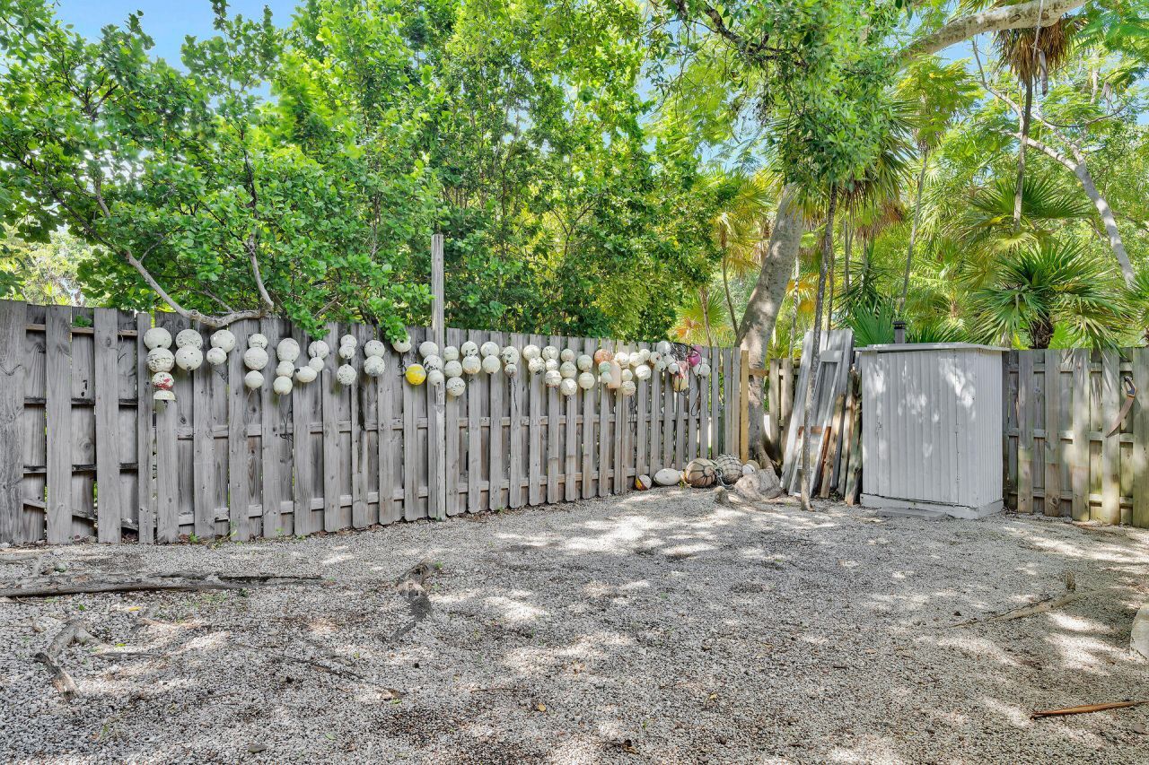5353 Dogwood Dell Street, Marathon, FL 33050 Photo