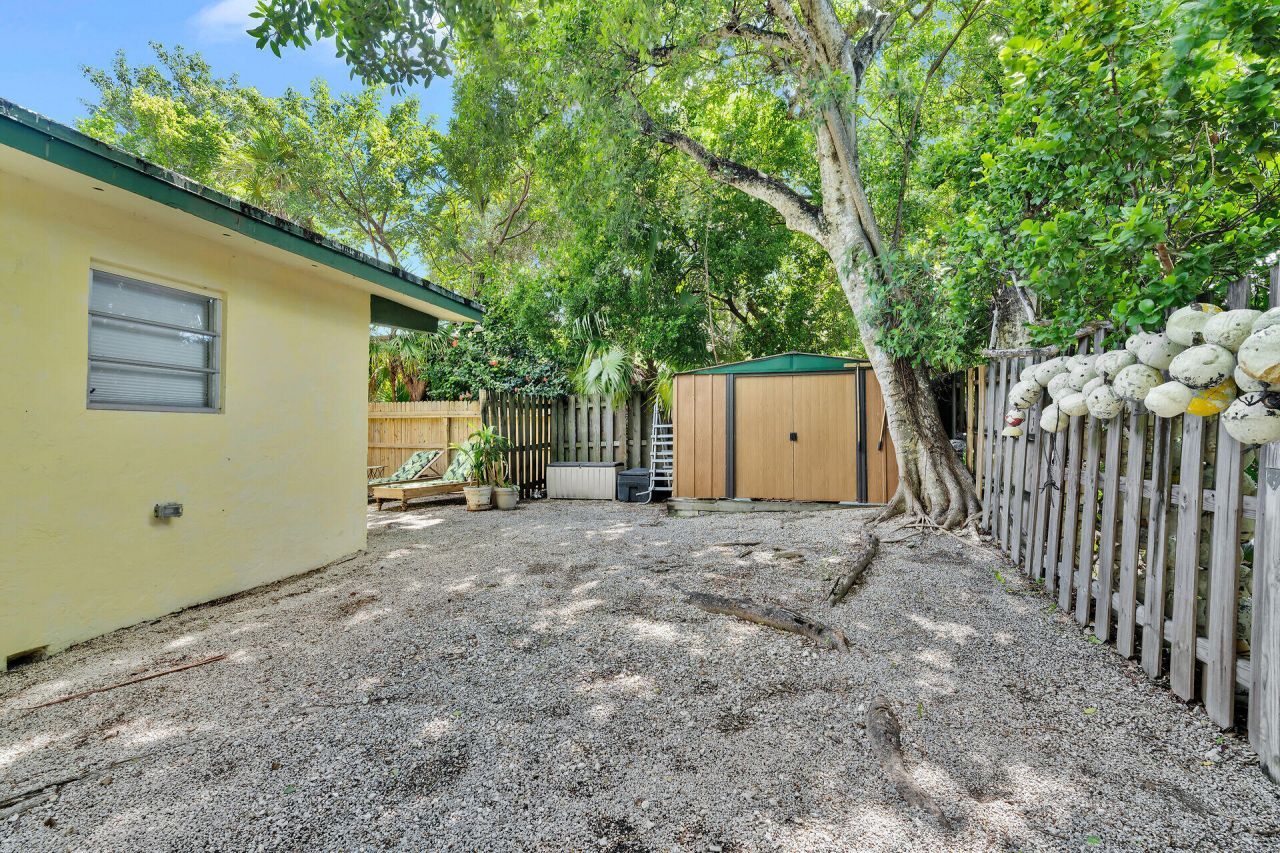 5353 Dogwood Dell Street, Marathon, FL 33050 Photo