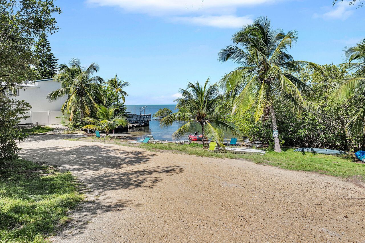 5353 Dogwood Dell Street, Marathon, FL 33050 Photo