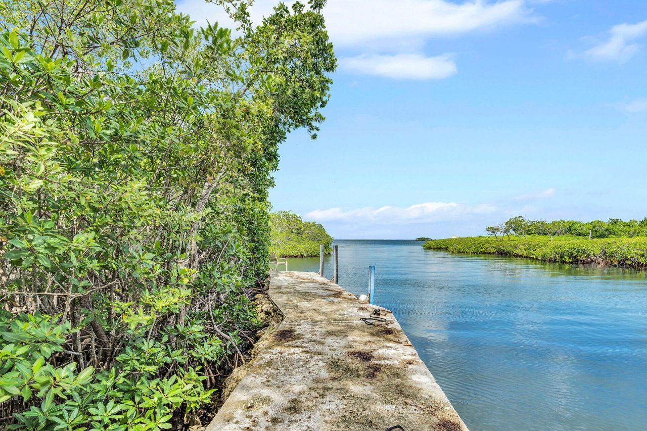 5353 Dogwood Dell Street, Marathon, FL 33050 Photo