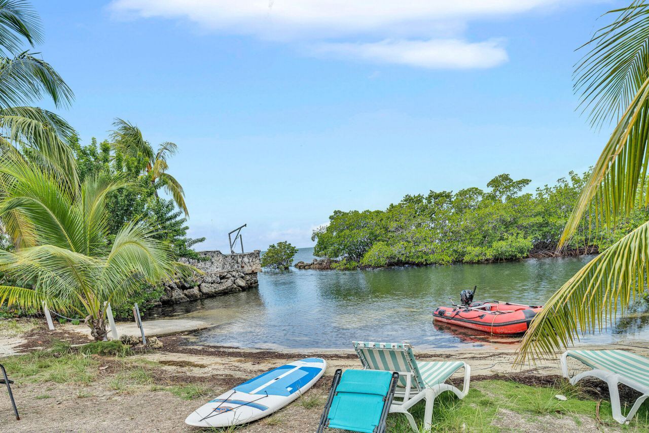 5353 Dogwood Dell Street, Marathon, FL 33050 Photo