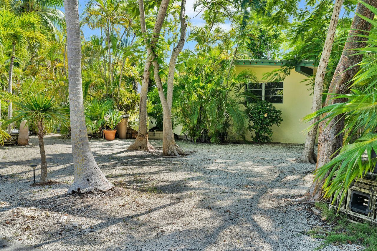 5353 Dogwood Dell Street, Marathon, FL 33050 Photo