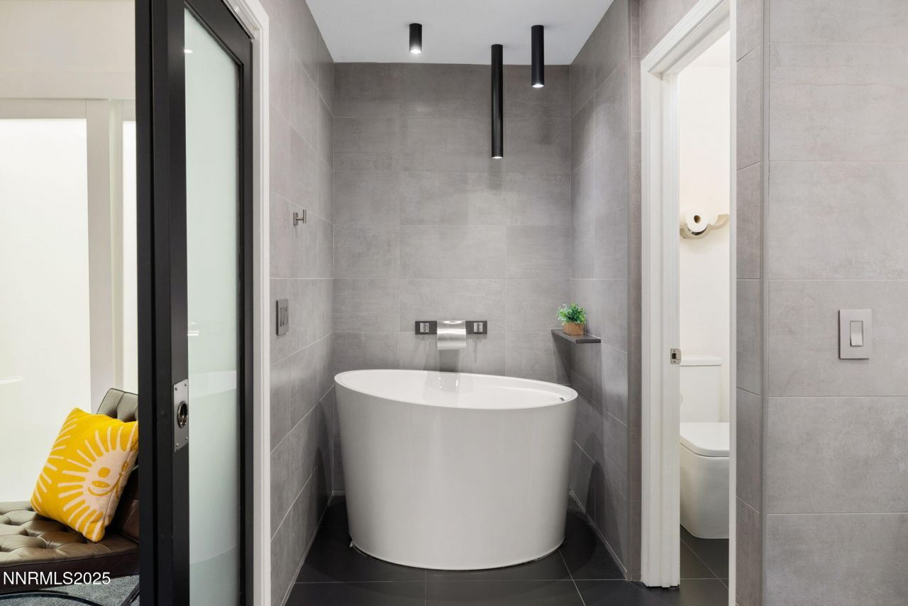 2535 W Lake Ridge Shores, Reno, NV 89519 Photo