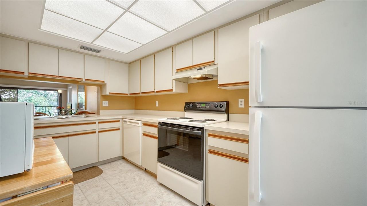 5649 Summer Side Lane, Unit 41B, Sarasota, FL 34231 Photo