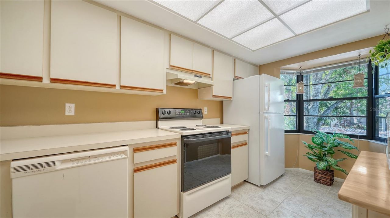 5649 Summer Side Lane, Unit 41B, Sarasota, FL 34231 Photo
