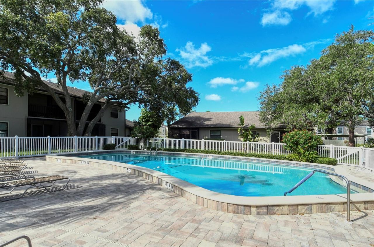 5649 Summer Side Lane, Unit 41B, Sarasota, FL 34231 Photo