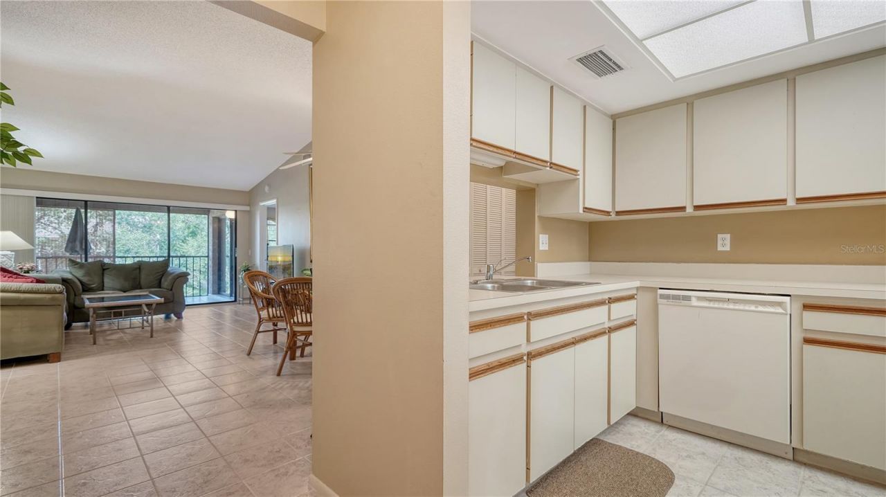 5649 Summer Side Lane, Unit 41B, Sarasota, FL 34231 Photo