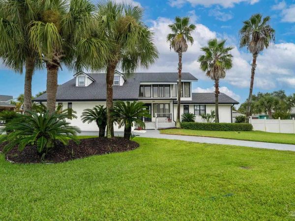 5420 Grande Lagoon Blvd, Pensacola, FL 32507