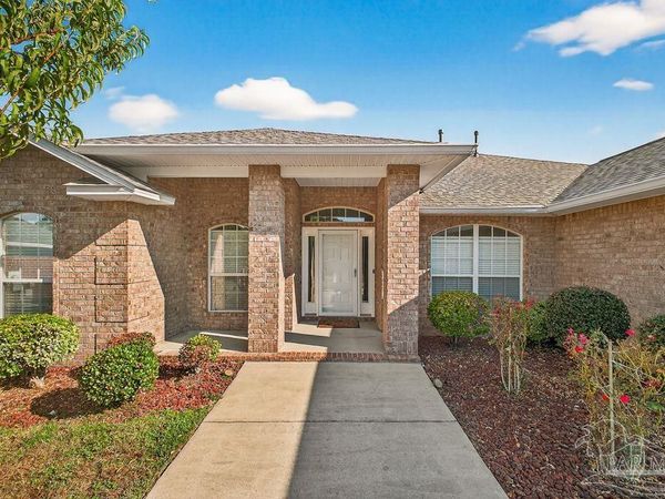 6437 Sarasota St, Pensacola, FL 32526