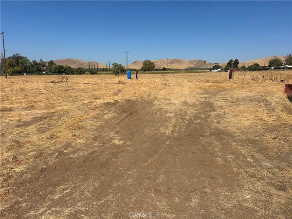 740 E Mulberry, Porterville, CA 93257