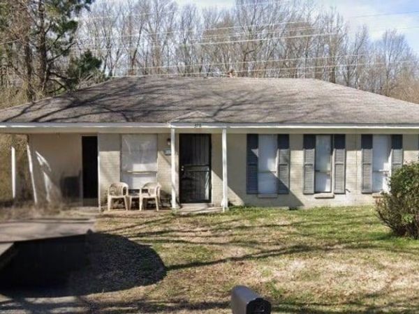 3711 WOLF TRAIL DR, Memphis, TN 38128