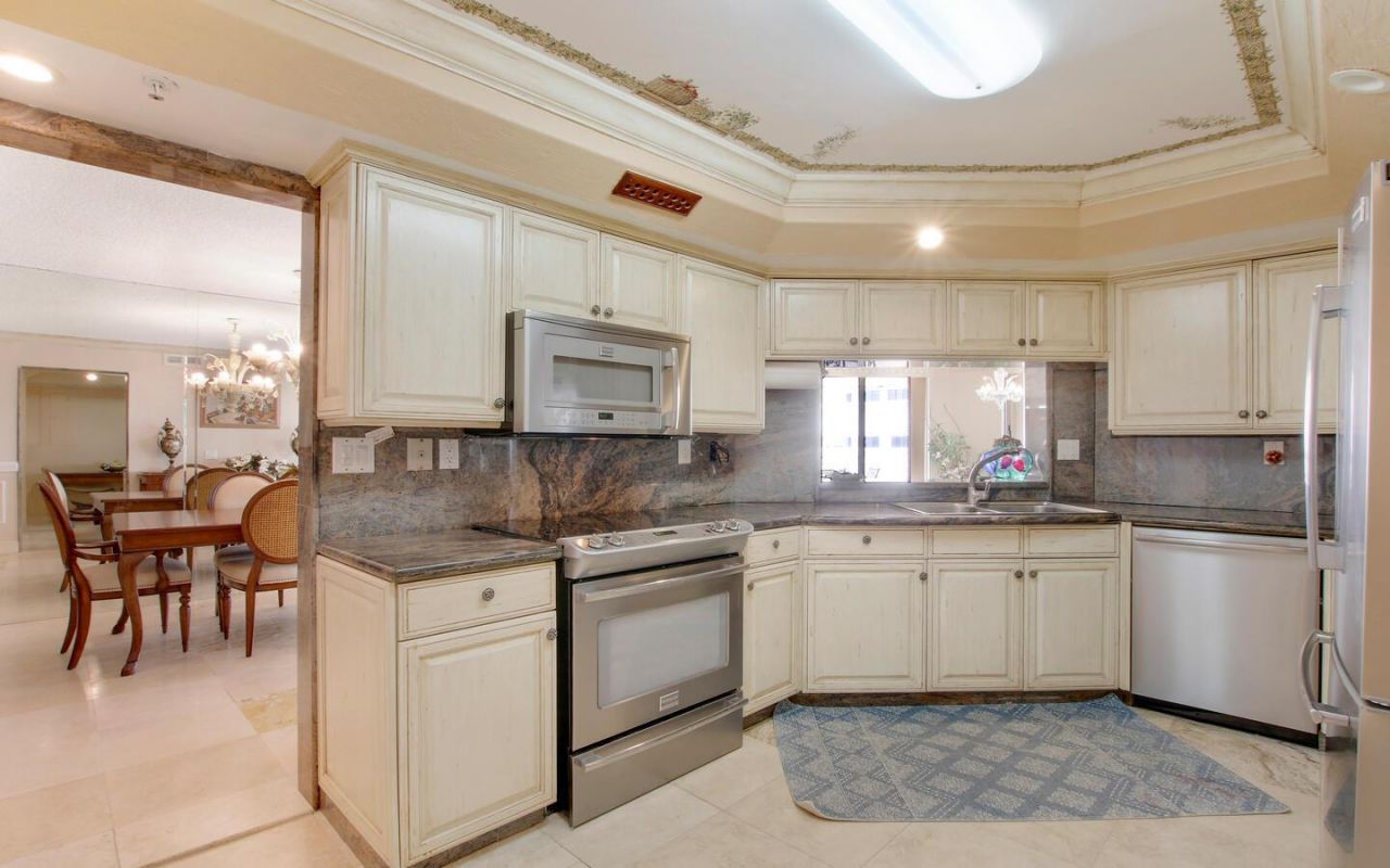 9950 S Ocean Drive, Unit 301, Jensen Beach, FL 34957 Photo