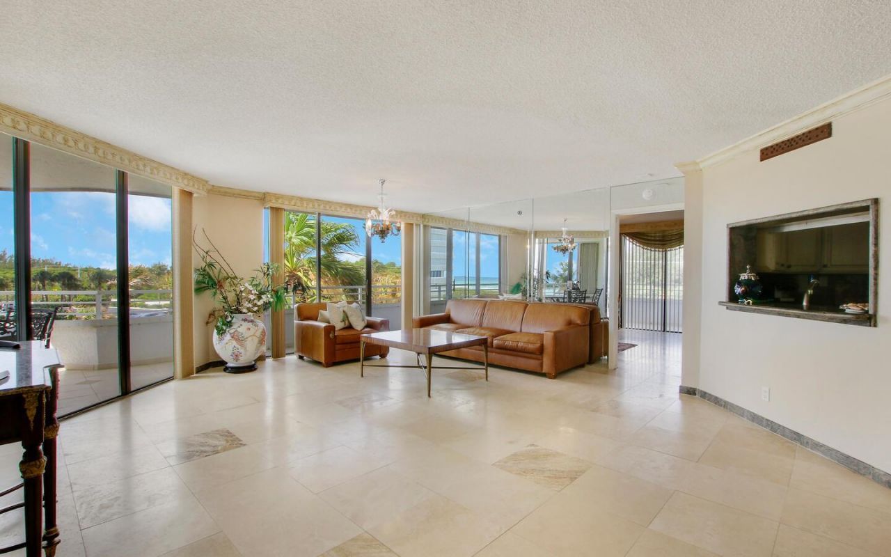 9950 S Ocean Drive, Unit 301, Jensen Beach, FL 34957 Photo