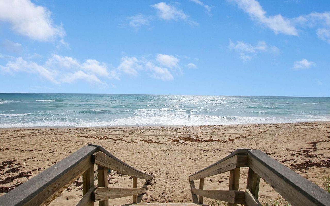 9950 S Ocean Drive, Unit 301, Jensen Beach, FL 34957 Photo