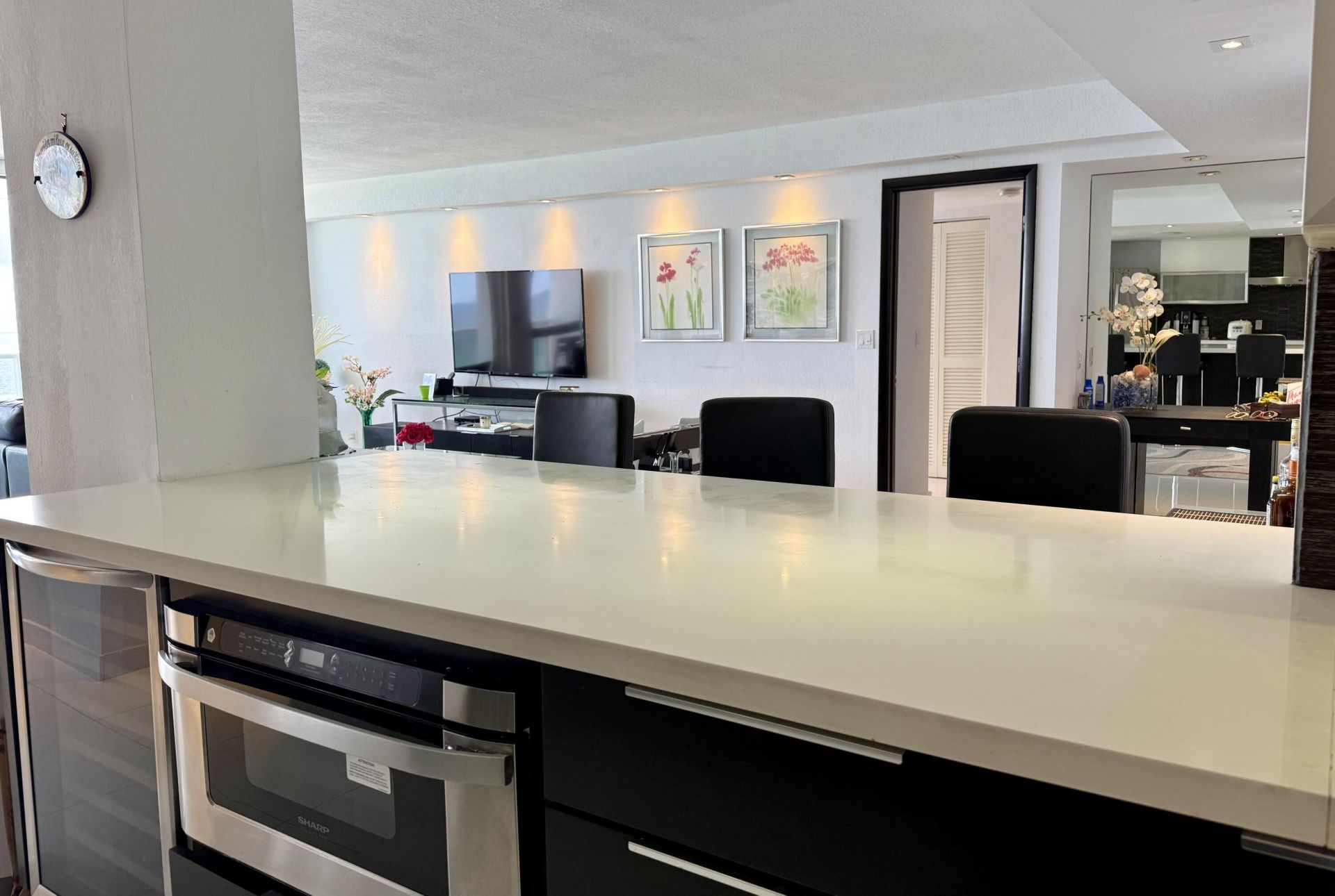 1890 S Ocean Drive, Unit 703, Hallandale Beach, FL 33009 Photo