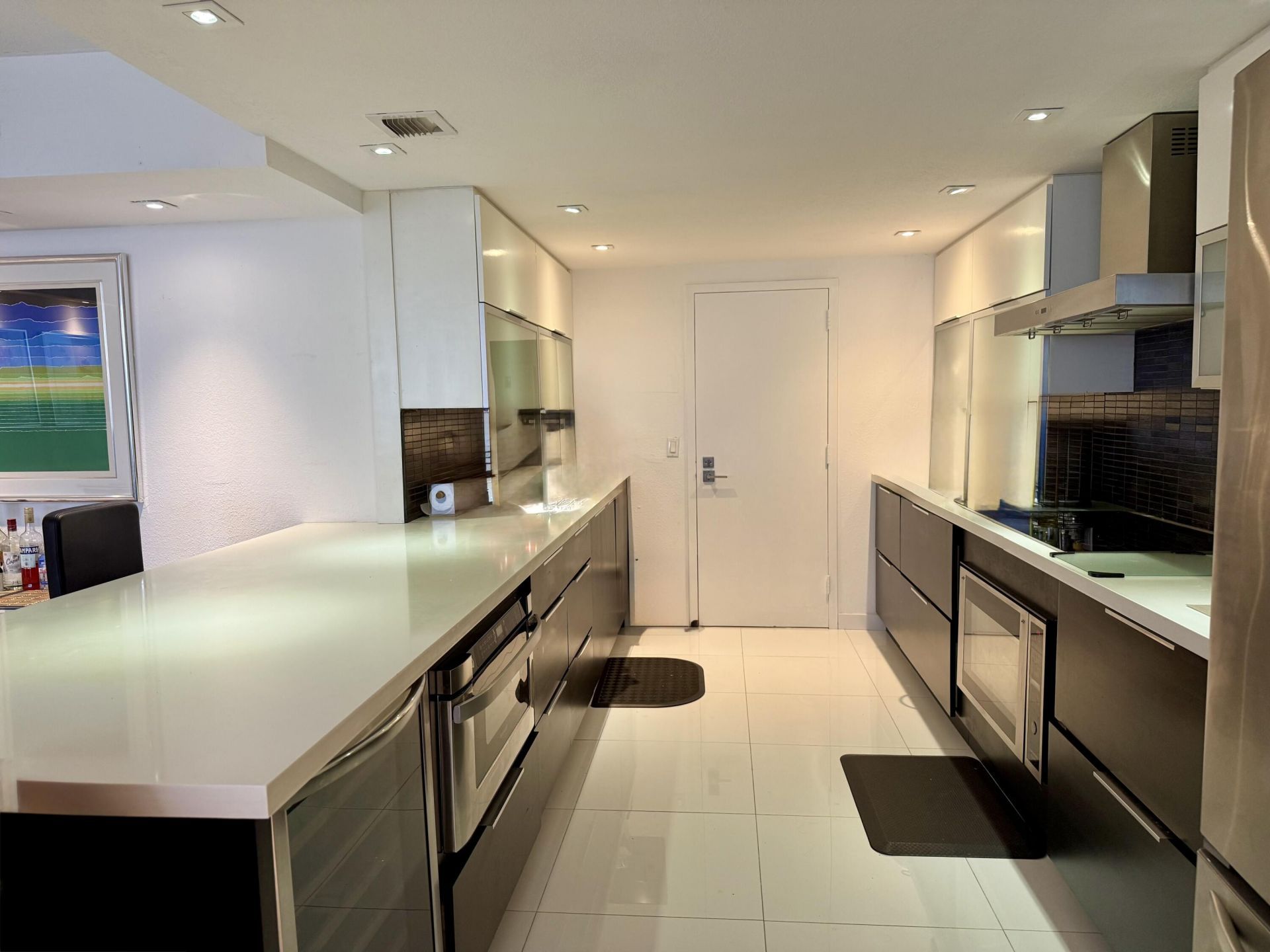 1890 S Ocean Drive, Unit 703, Hallandale Beach, FL 33009 Photo