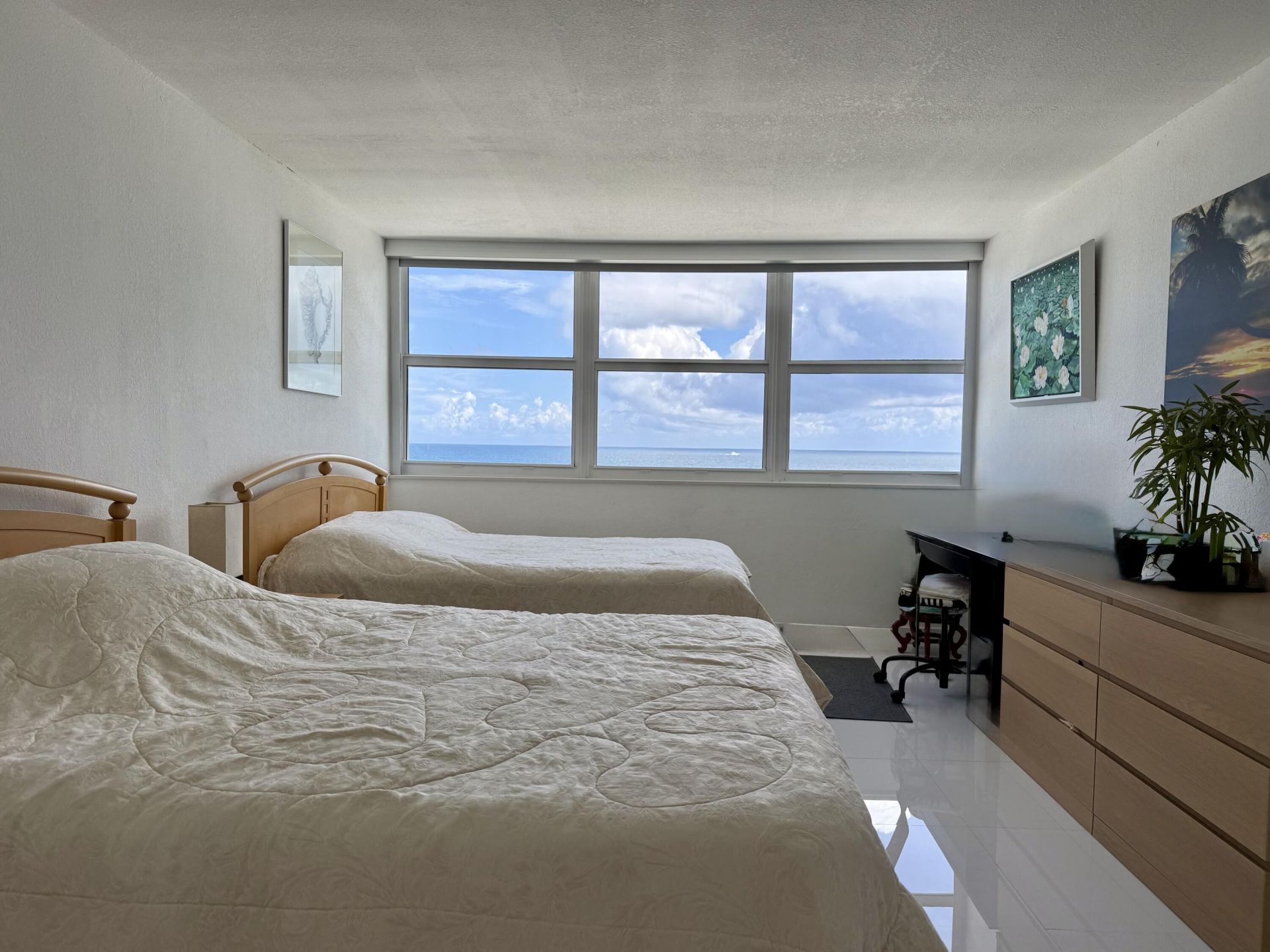 1890 S Ocean Drive, Unit 703, Hallandale Beach, FL 33009 Photo