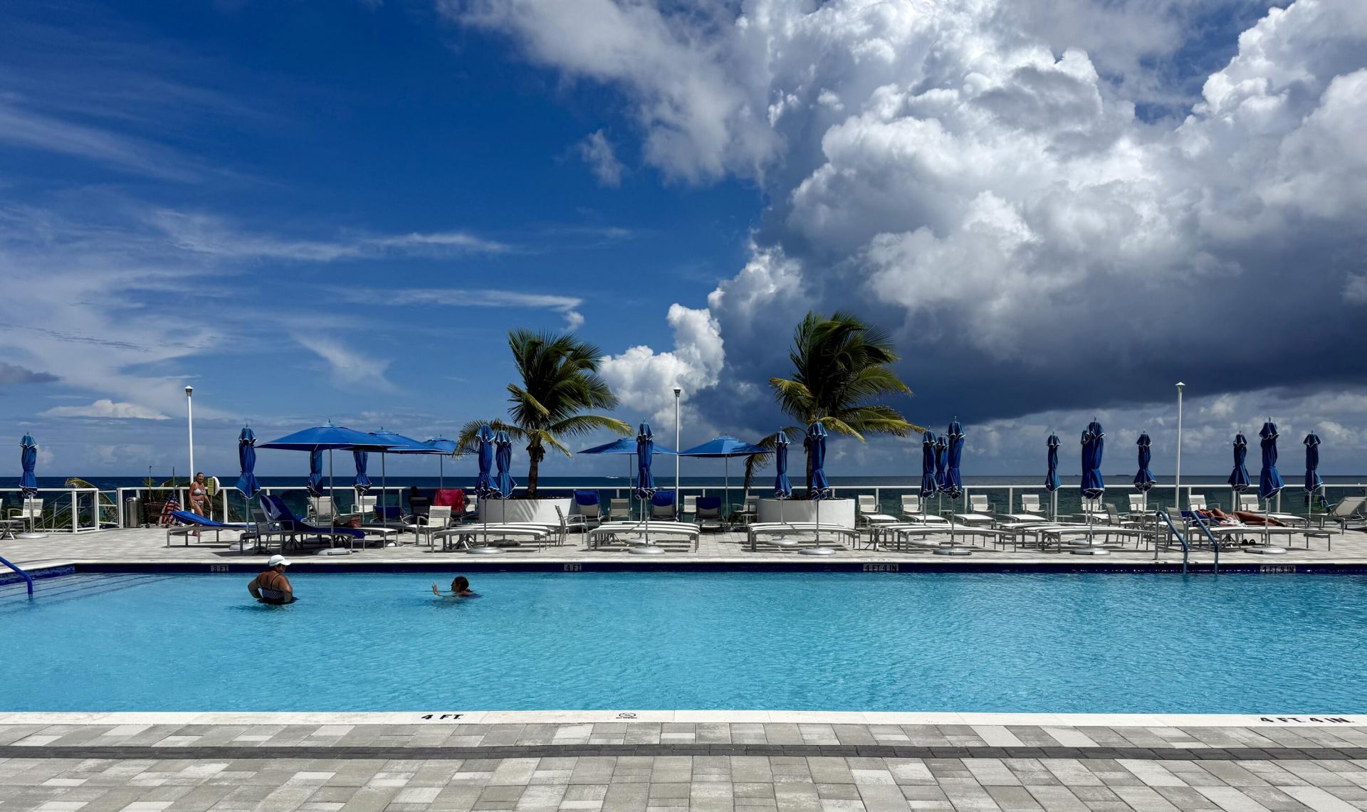 1890 S Ocean Drive, Unit 703, Hallandale Beach, FL 33009 Photo