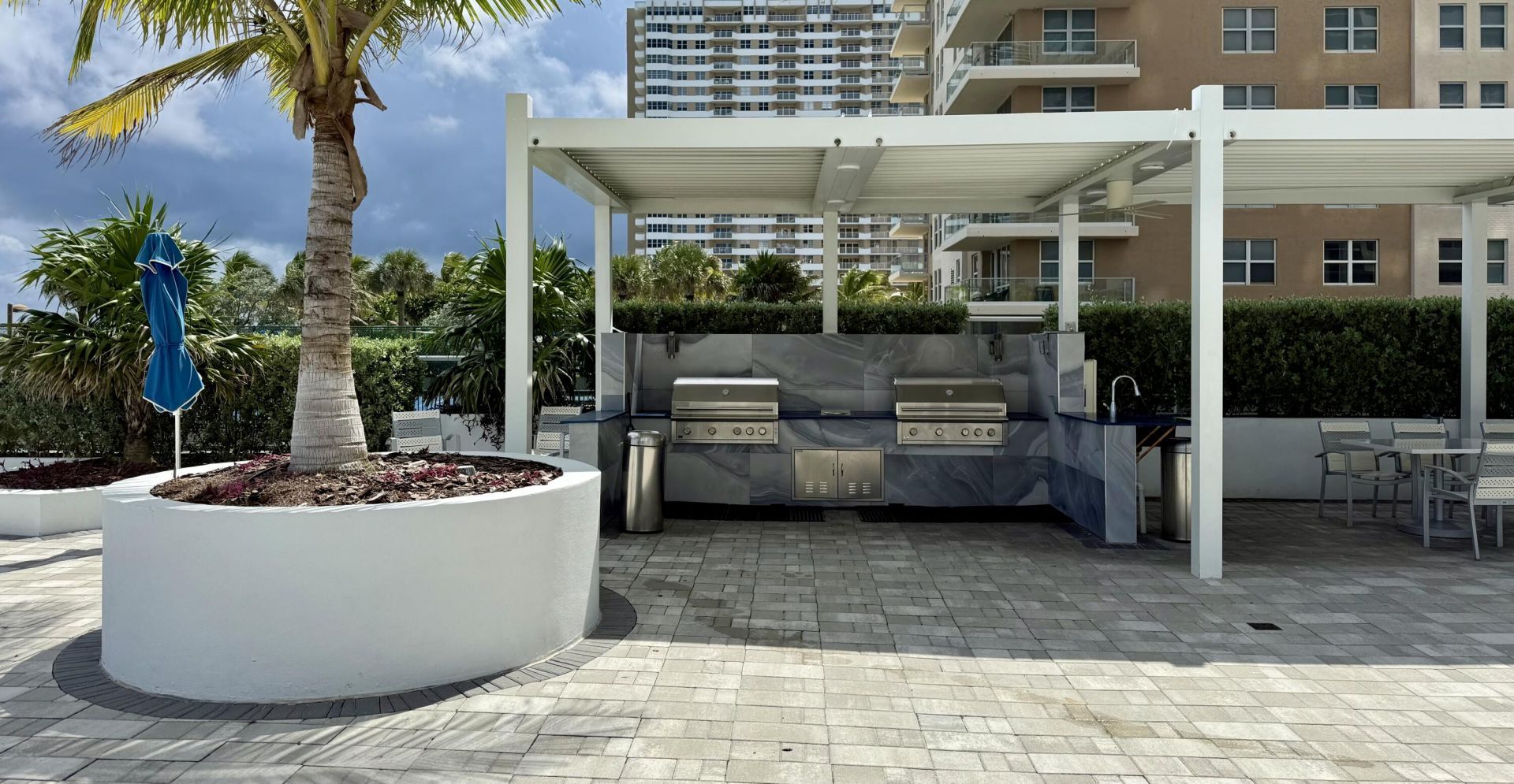 1890 S Ocean Drive, Unit 703, Hallandale Beach, FL 33009 Photo