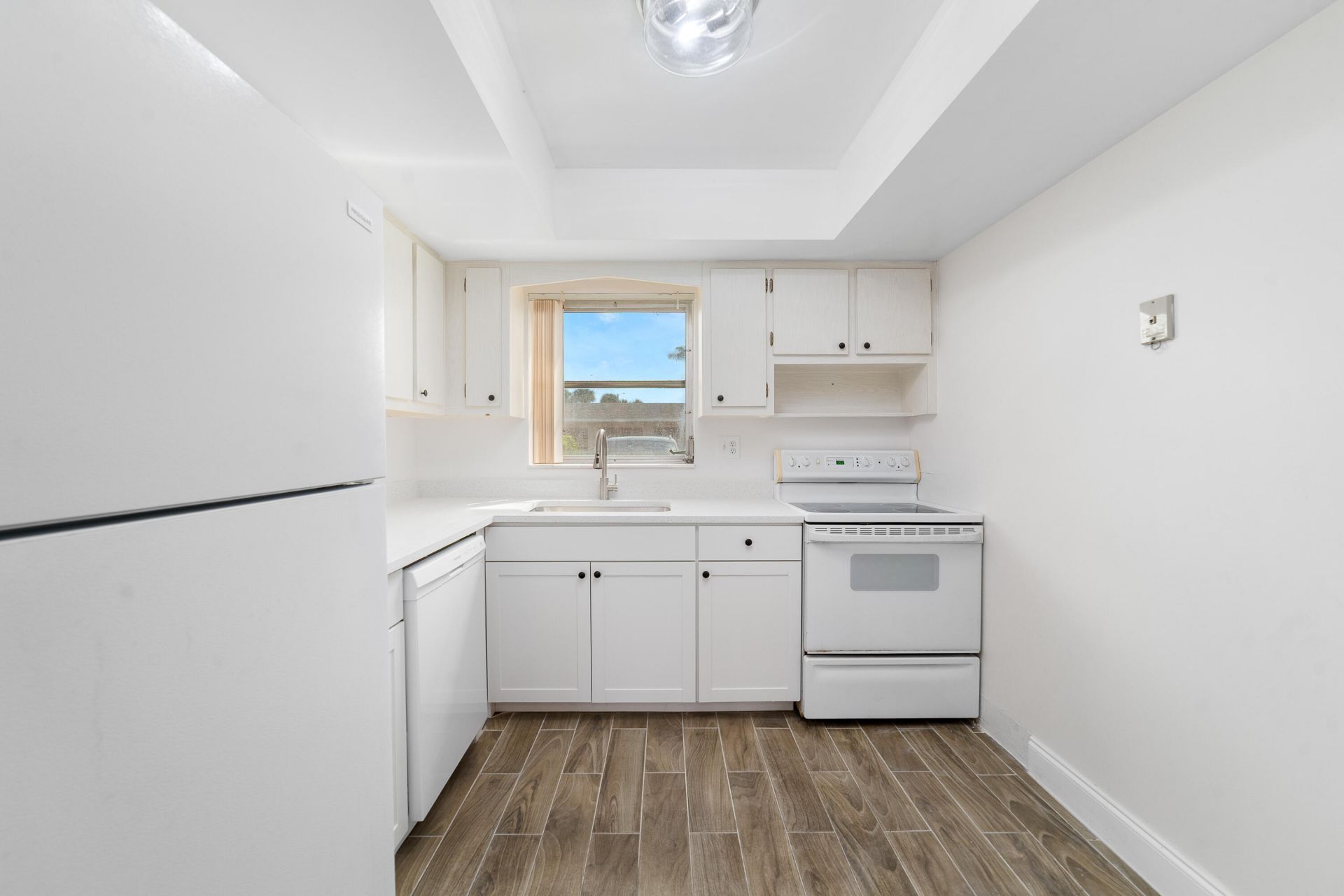 2567 Dudley Drive W, Unit F, West Palm Beach, FL 33415 Photo
