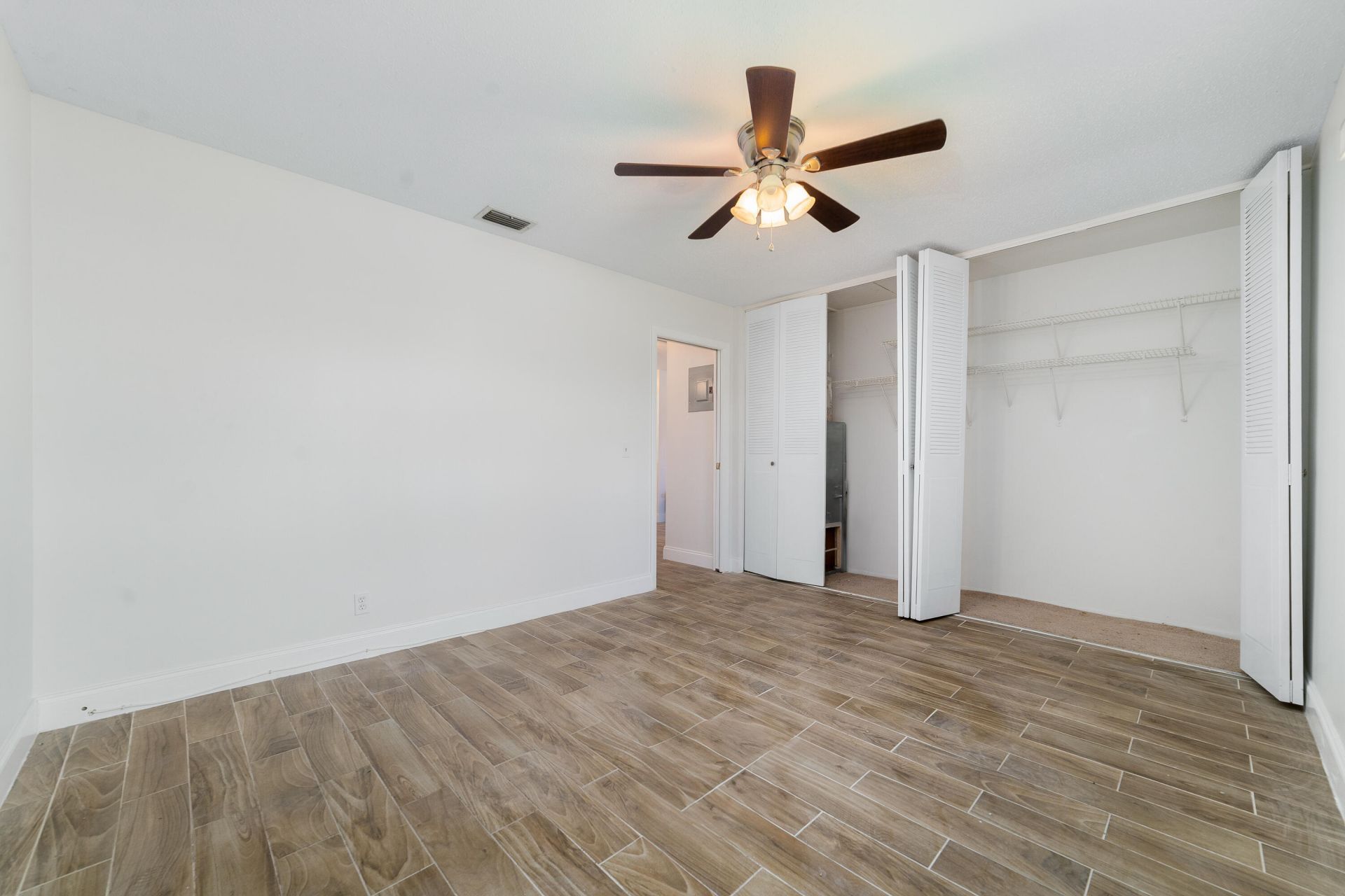 2567 Dudley Drive W, Unit F, West Palm Beach, FL 33415 Photo