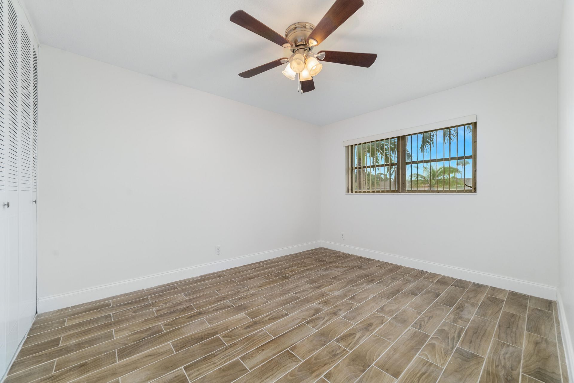 2567 Dudley Drive W, Unit F, West Palm Beach, FL 33415 Photo
