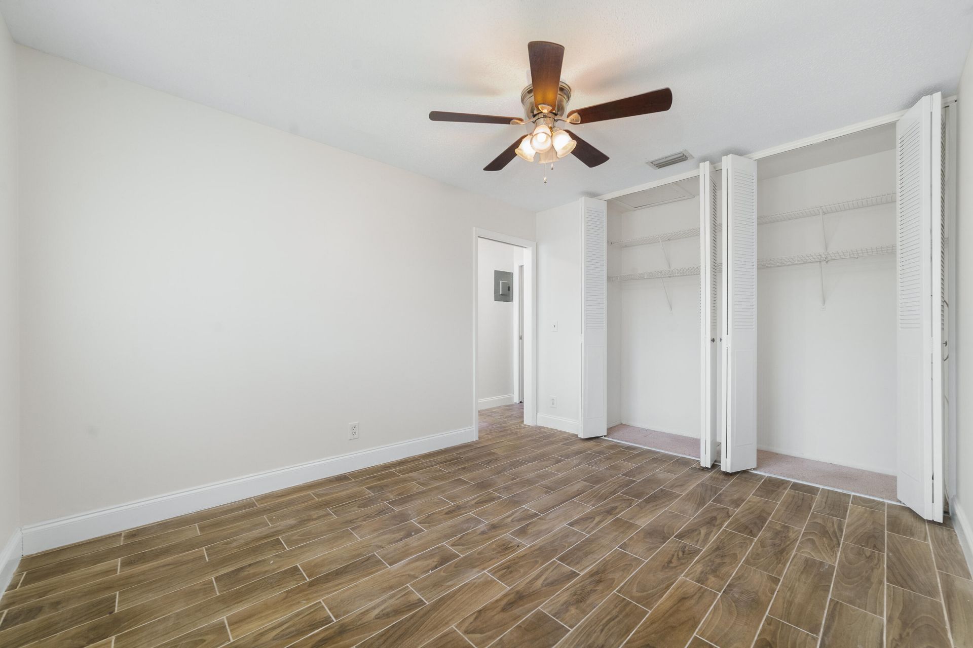 2567 Dudley Drive W, Unit F, West Palm Beach, FL 33415 Photo