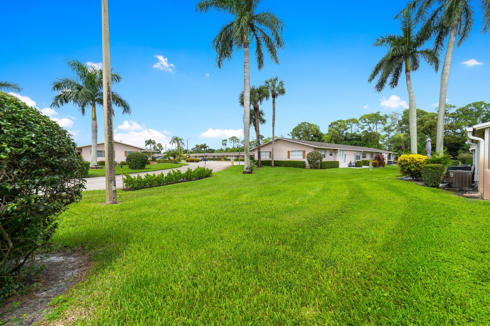 2567 Dudley Drive W, Unit F, West Palm Beach, FL 33415 Photo