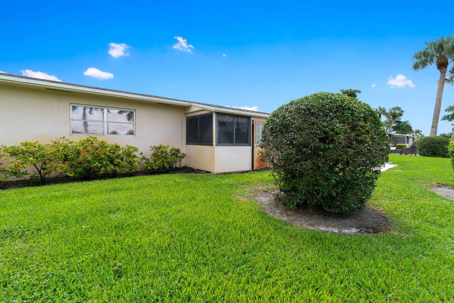 2567 Dudley Drive W, Unit F, West Palm Beach, FL 33415 Photo