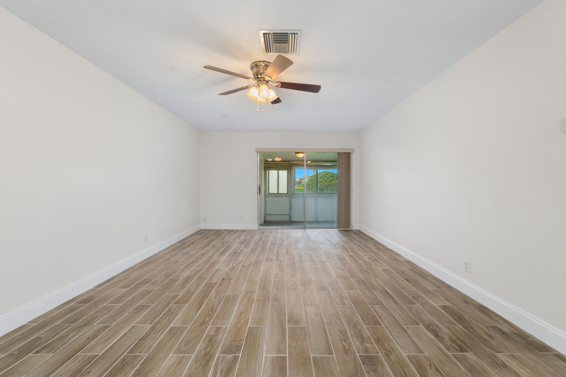 2567 Dudley Drive W, Unit F, West Palm Beach, FL 33415 Photo