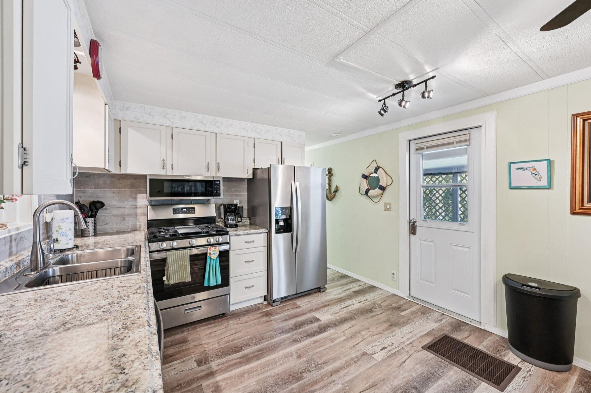 4756 NE Blue Heron Lane, Jensen Beach, FL 34957 Photo