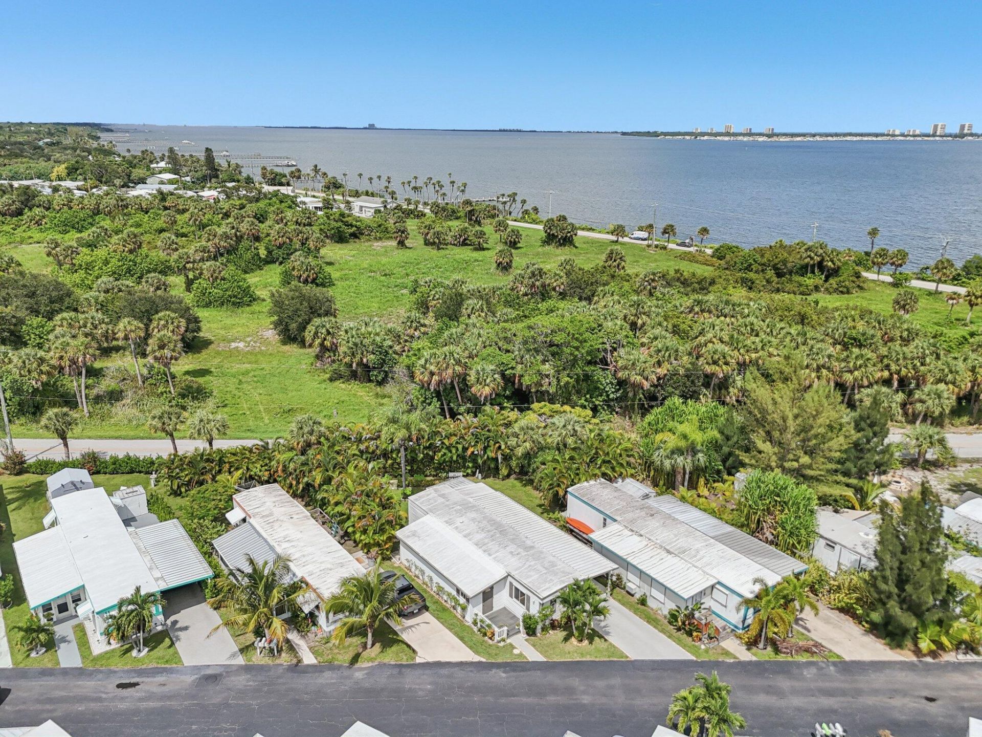 4756 NE Blue Heron Lane, Jensen Beach, FL 34957 Photo