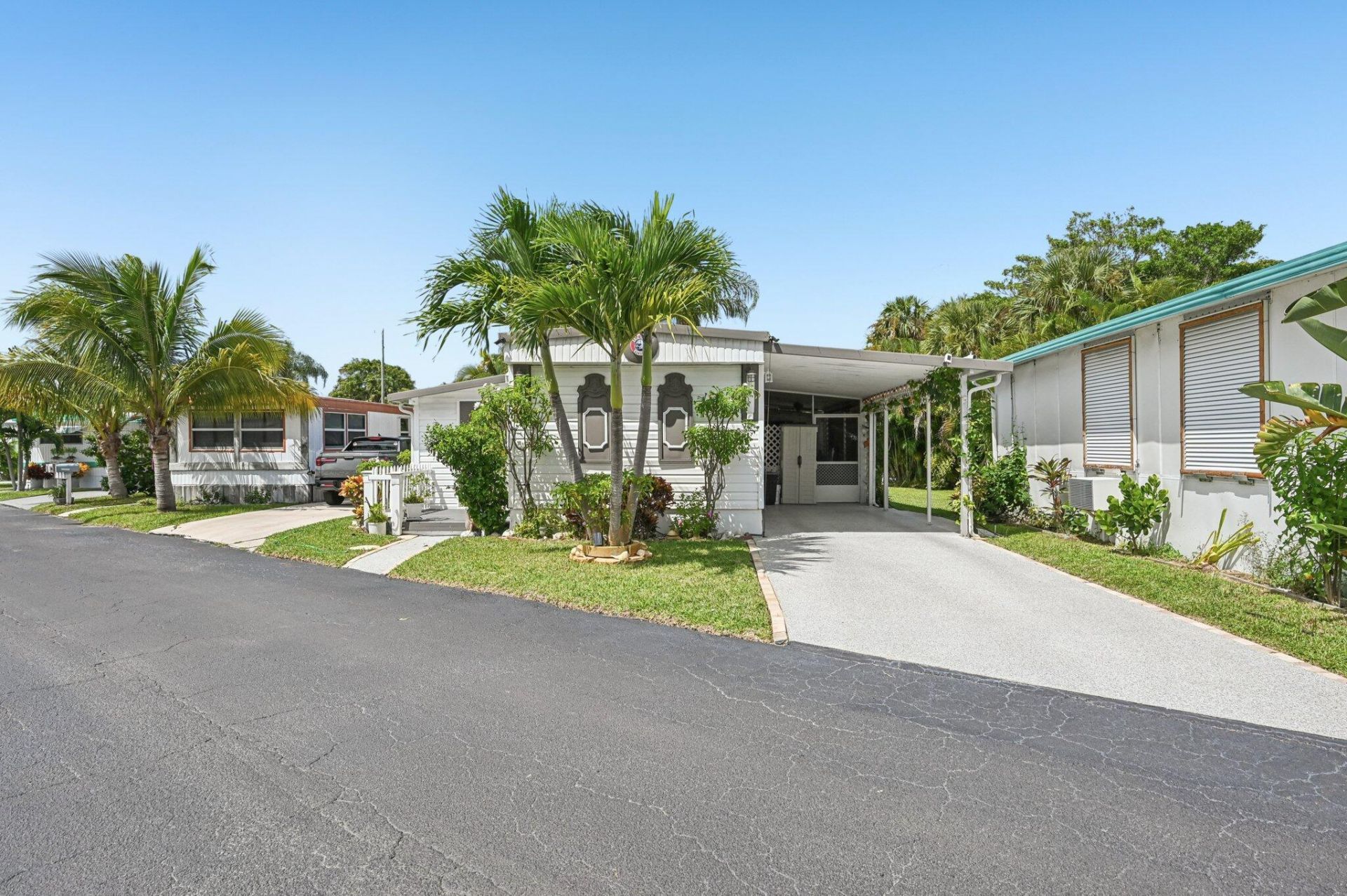 4756 NE Blue Heron Lane, Jensen Beach, FL 34957 Photo