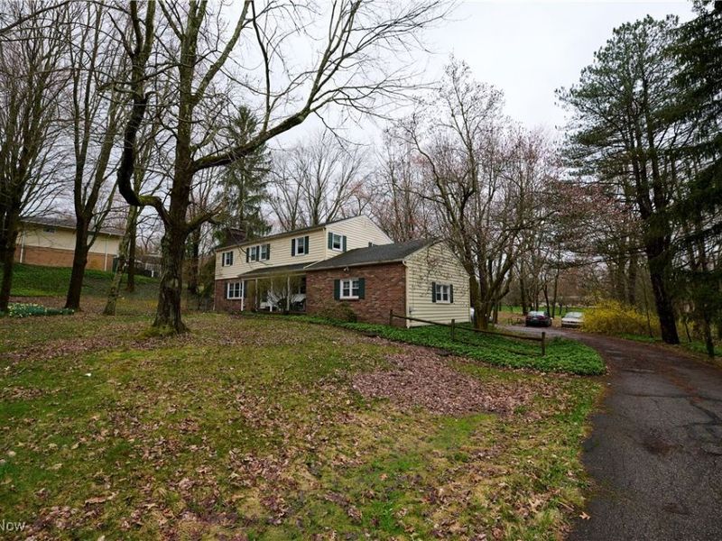 7100 Chestnut Drive, Walton Hills, OH 44146 Photo 1