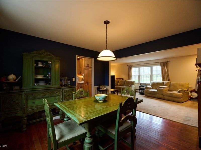 7100 Chestnut Drive, Walton Hills, OH 44146 Photo 11