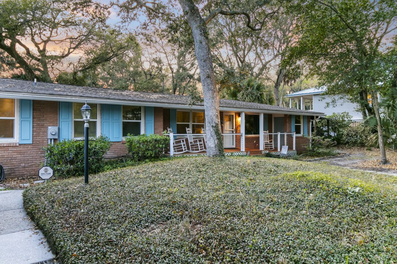 23 24th Avenue Photo 3