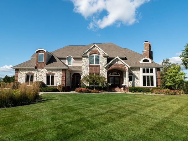 1702 E Juniper WAY, Hartland, WI 53029