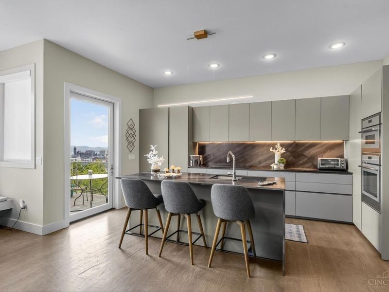 436 Boal Street, Cincinnati, OH 45202 Photo 5