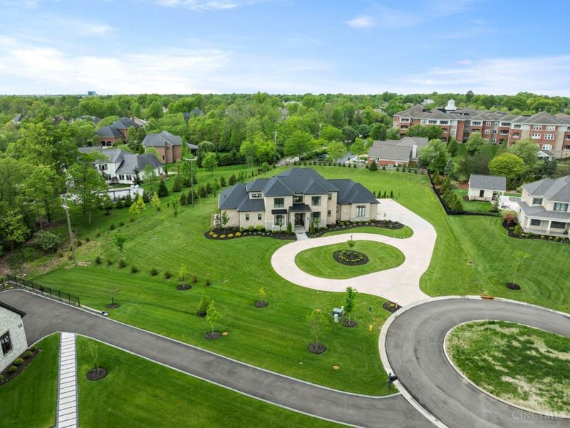 15 Old Orchard Lane, Indian Hill, OH 45242 Photo 2