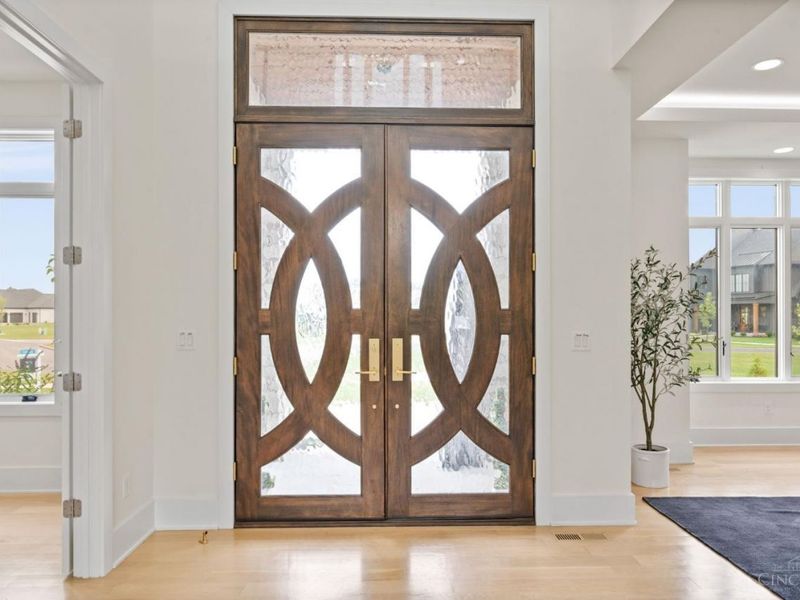 15 Old Orchard Lane, Indian Hill, OH 45242 Photo 3