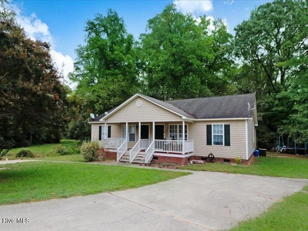 158 Creekside Drive, Four Oaks, NC 27524