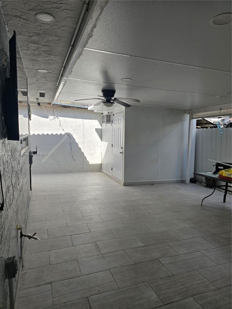 11465 NW 88th Ct, Hialeah Gardens, FL 33018 Photo